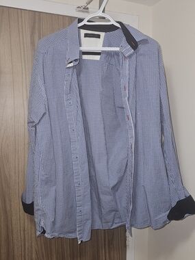Men's Blue Check Long-Sleeve Button-Up Shirt